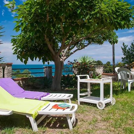 Casa Claudine By Homes4holidays Apartman